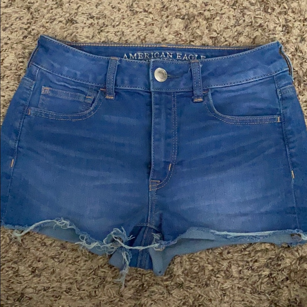 AE high right short shorts
